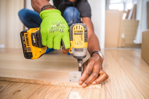 The top reasons for you to hire a professional handyman today